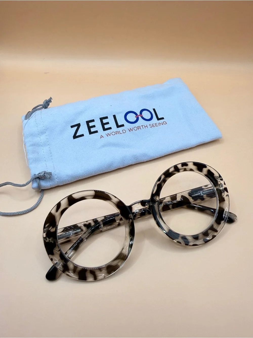 Zeelool Round Tortoiseshell Glasses Frame- Black & Cream, No Prescription